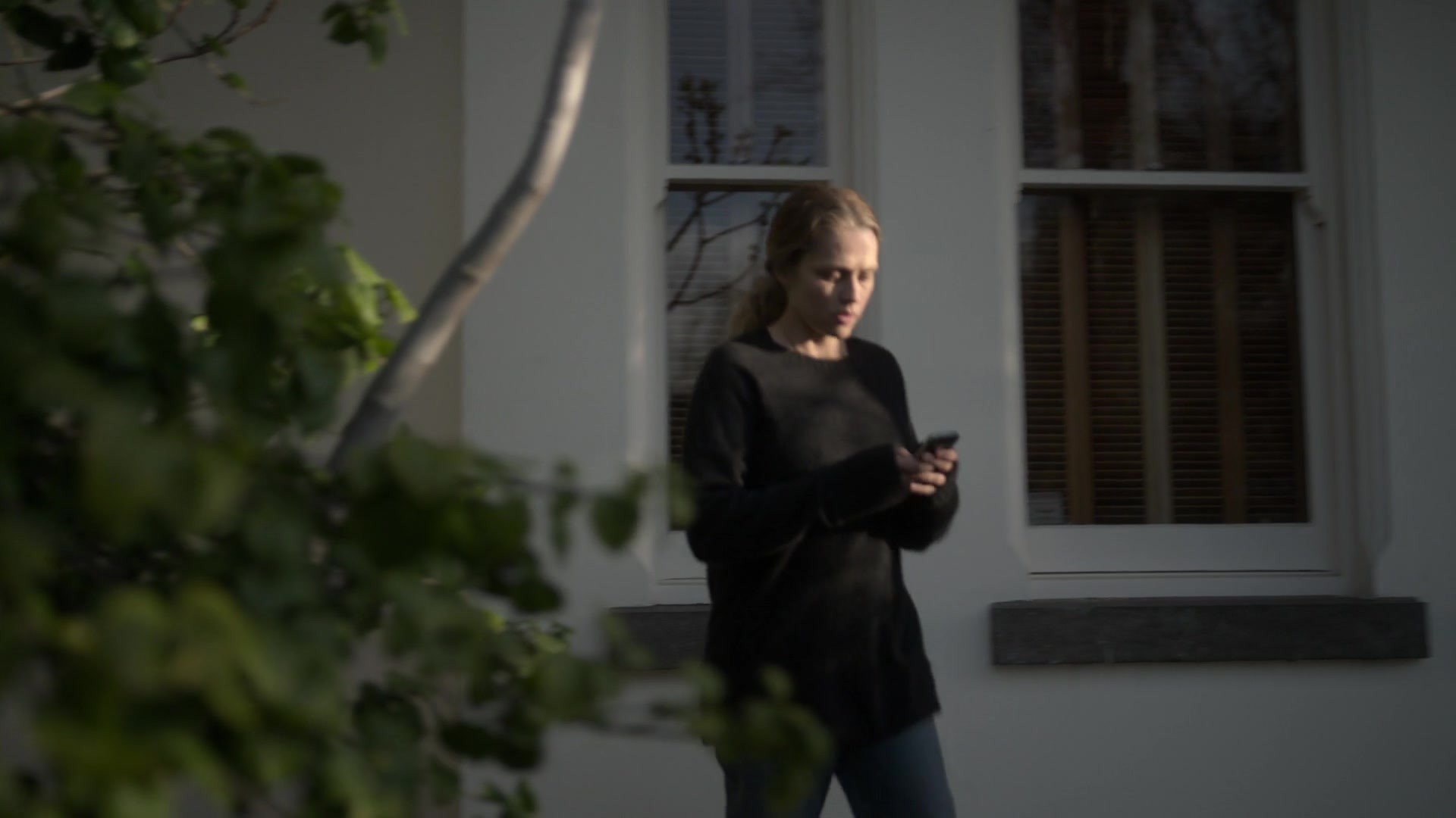 adoringteresap_theclearing_1x04_caps_0468.jpg