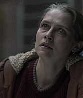 adoringteresap_theclearing_1x04_caps_0095.jpg