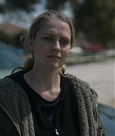 adoringteresap_theclearing_1x04_caps_0375.jpg