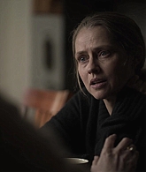 adoringteresap_theclearing_1x04_caps_0429.jpg