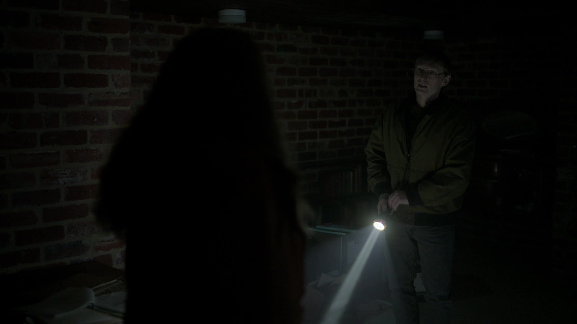 adoringteresap_theclearing_1x08_caps_0340.jpg