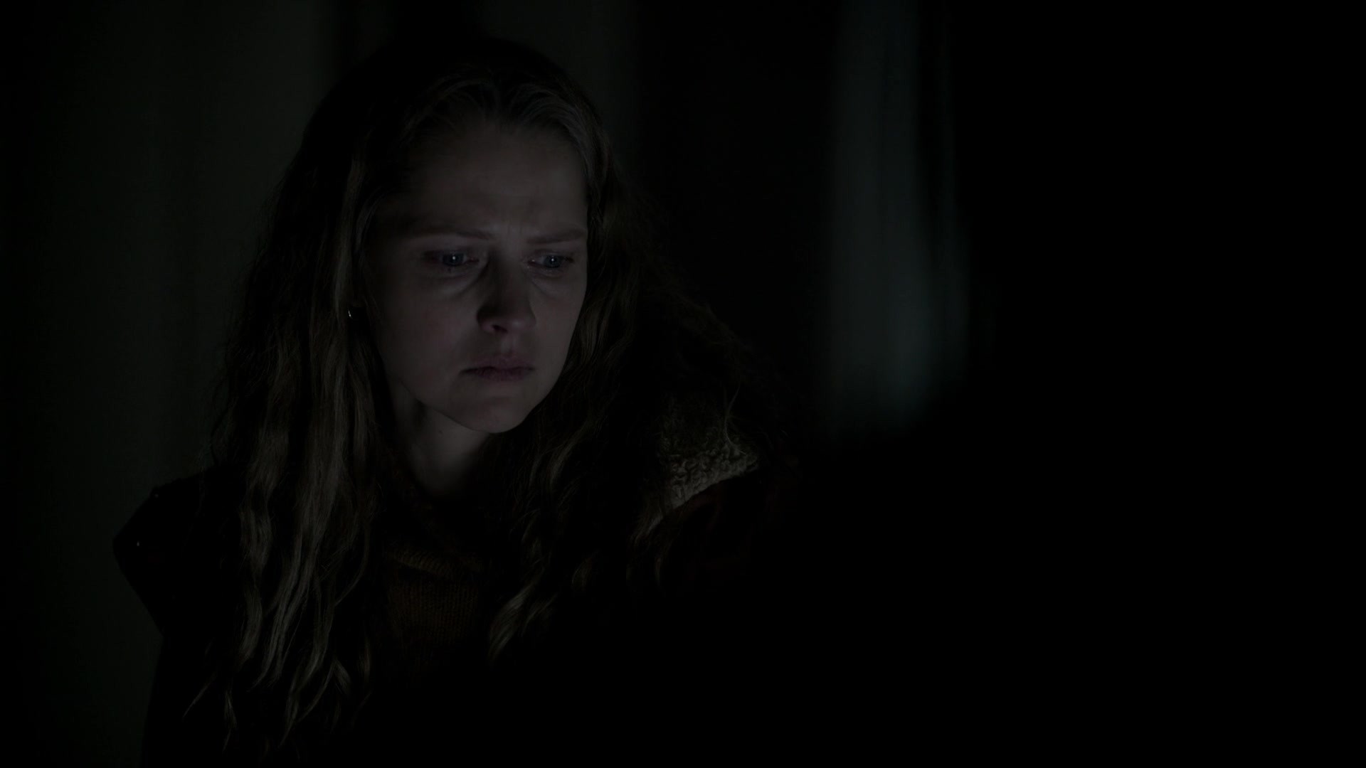 adoringteresap_theclearing_1x08_caps_0342.jpg
