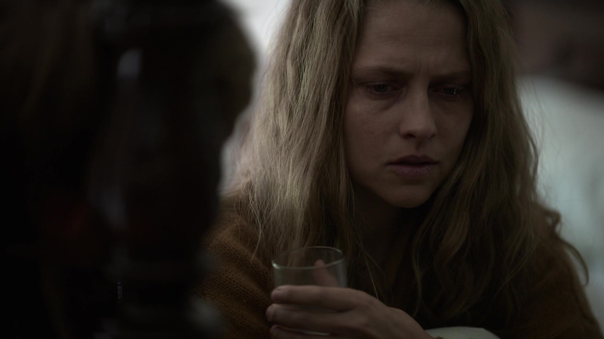 adoringteresap_theclearing_1x08_caps_0792.jpg adoringteresap_theclearing_1x08_caps_0792.jpg