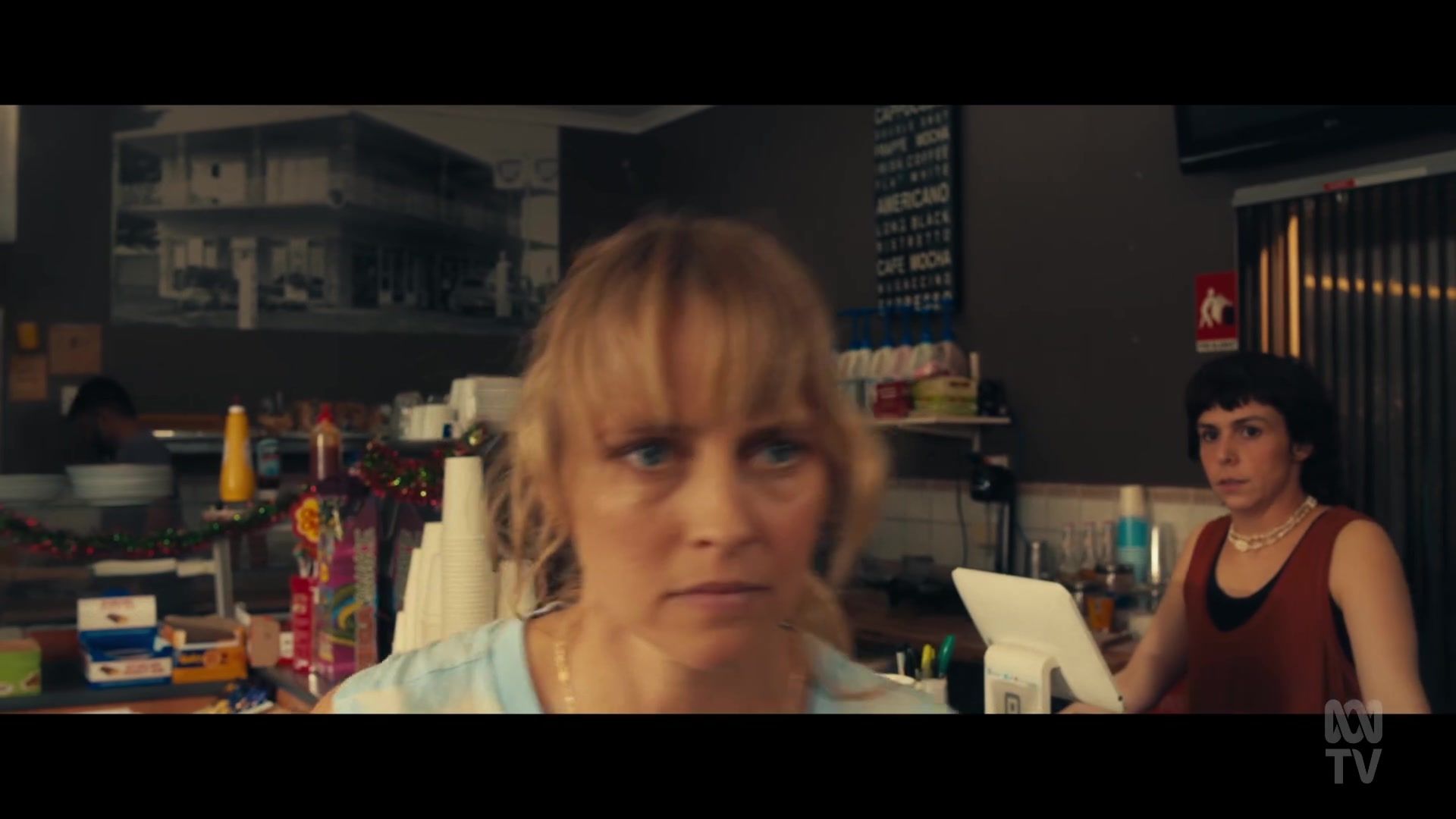 adoringteresap_thefamilynextdoor_1x01_0123.jpg adoringteresap_thefamilynextdoor_1x01_0123.jpg