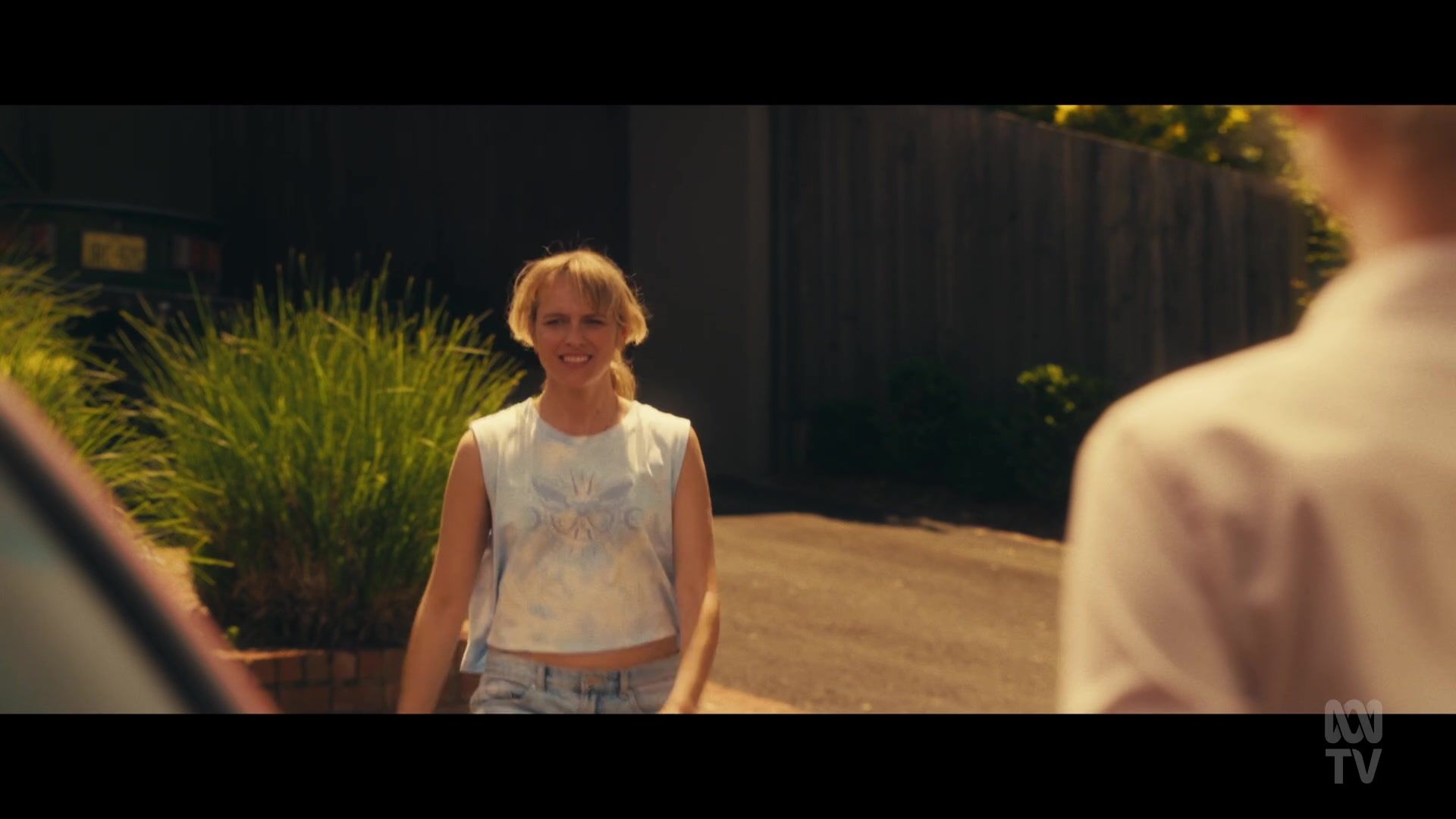 adoringteresap_thefamilynextdoor_1x01_0191.jpg adoringteresap_thefamilynextdoor_1x01_0191.jpg