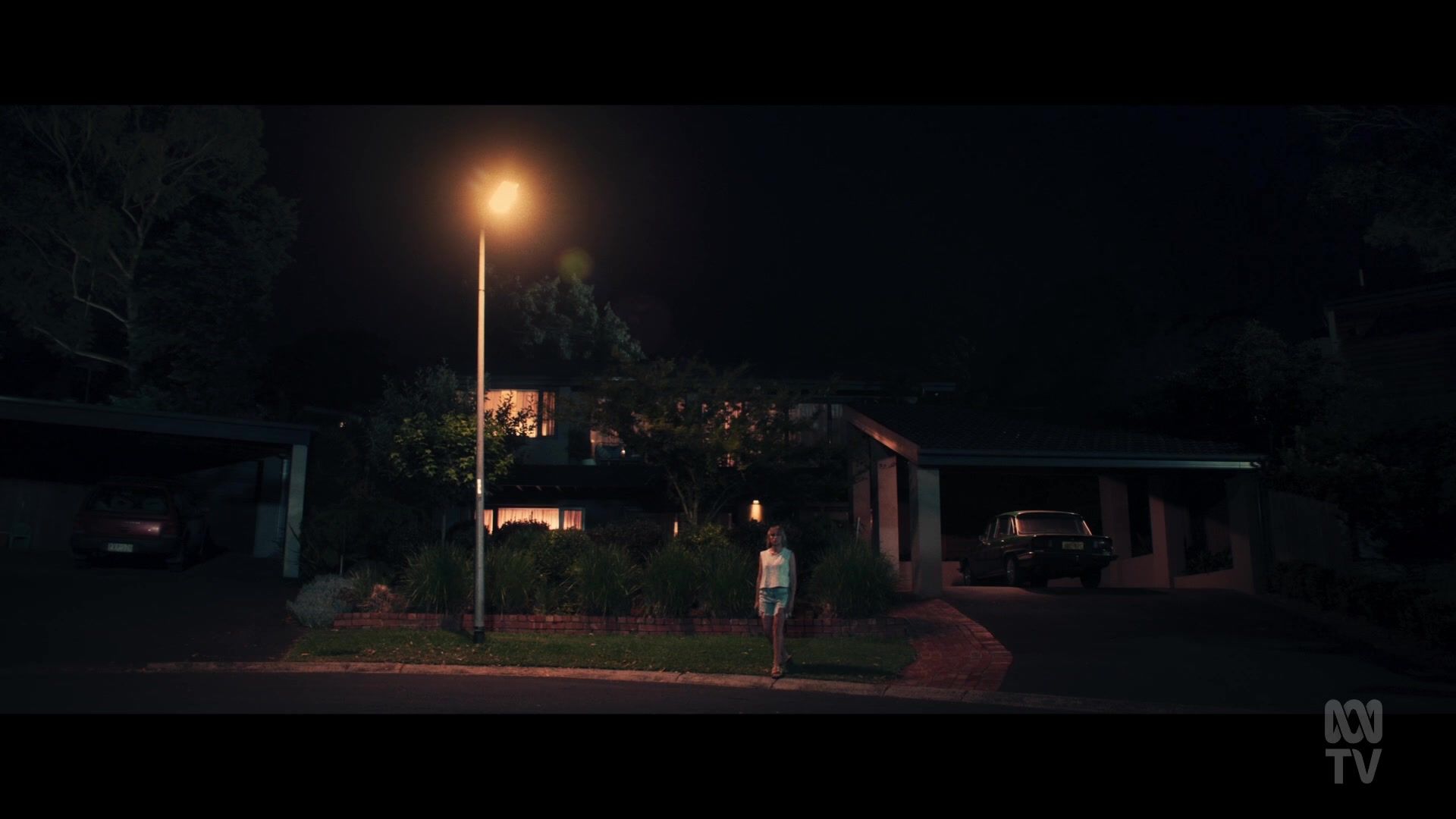 adoringteresap_thefamilynextdoor_1x01_0318.jpg adoringteresap_thefamilynextdoor_1x01_0318.jpg