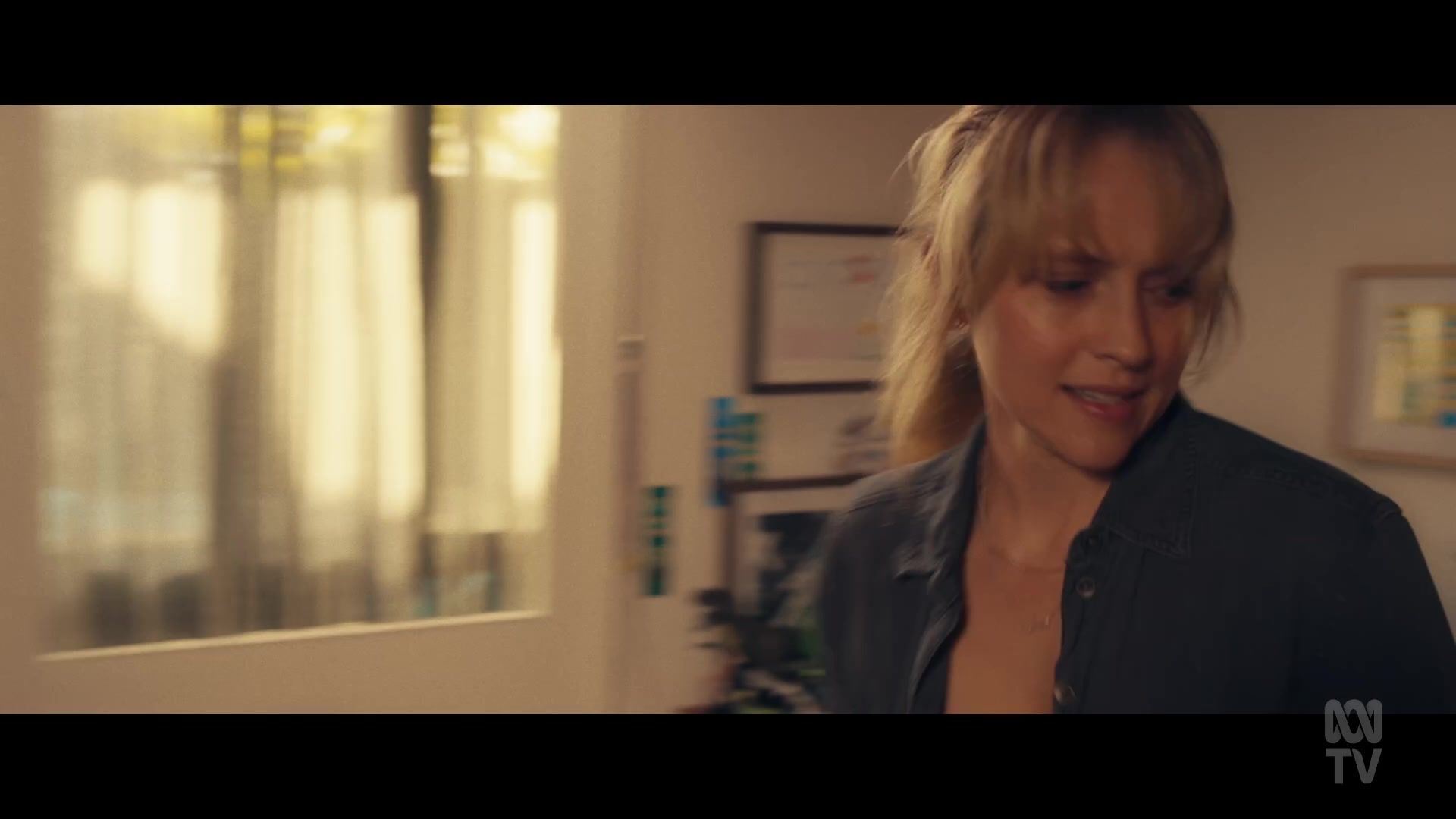 adoringteresap_thefamilynextdoor_1x01_0424.jpg adoringteresap_thefamilynextdoor_1x01_0424.jpg
