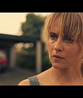 adoringteresap_thefamilynextdoor_1x01_0365.jpg