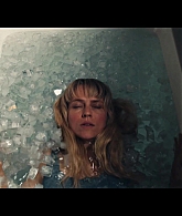 adoringteresap_thefamilynextdoor_1x01_0385.jpg