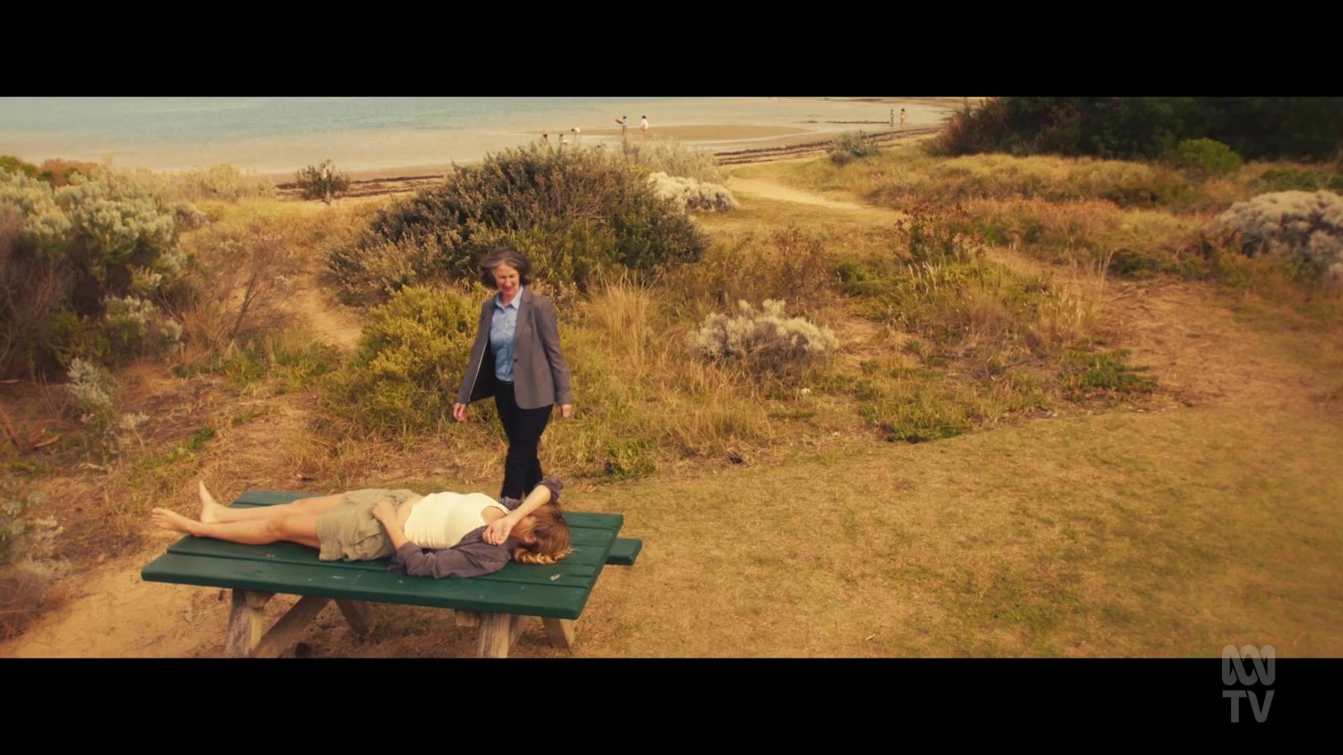 adoringteresap_thefamilynextdoor_1x03_0010.jpg adoringteresap_thefamilynextdoor_1x03_0010.jpg