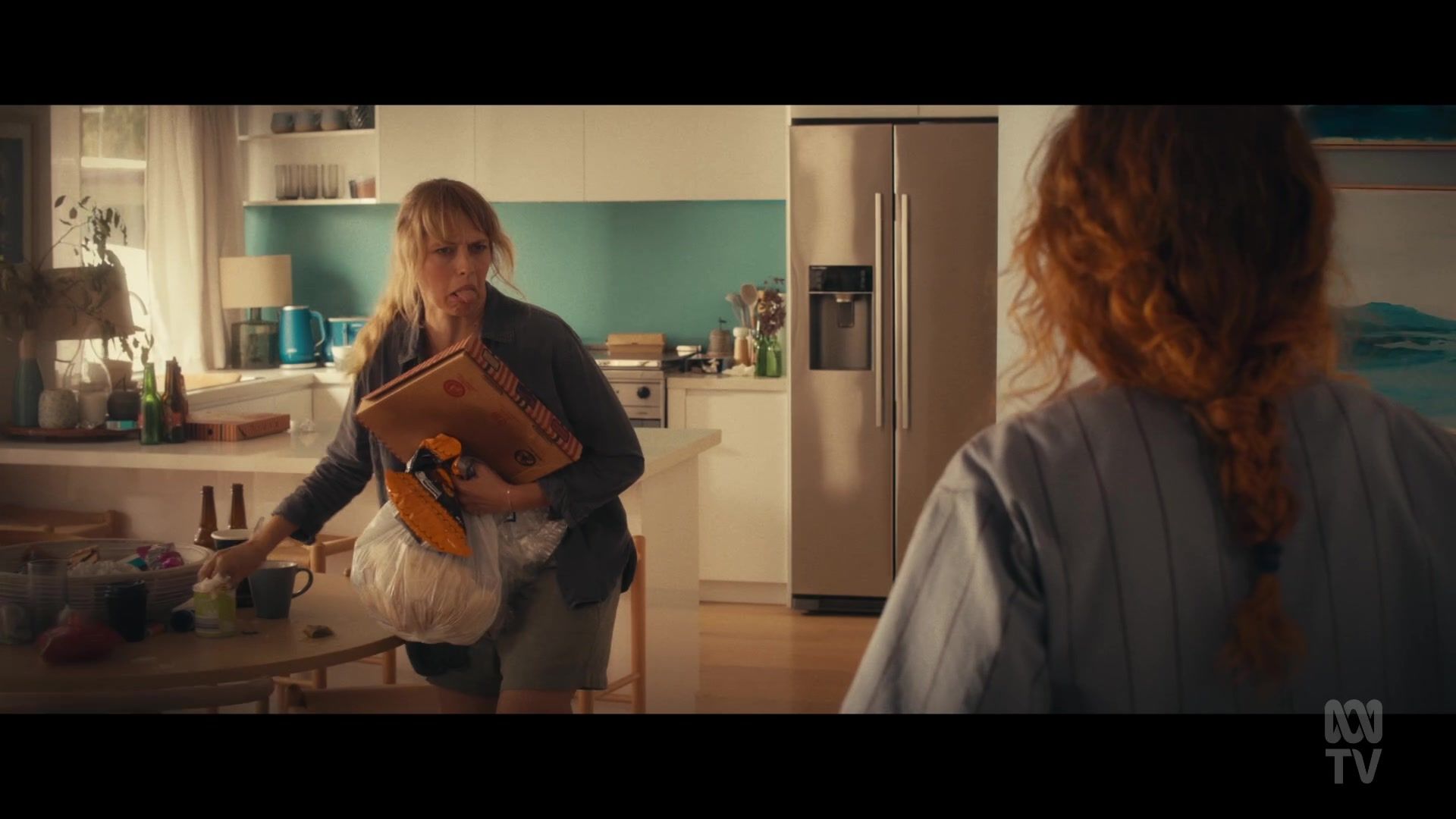 adoringteresap_thefamilynextdoor_1x03_0332.jpg adoringteresap_thefamilynextdoor_1x03_0332.jpg