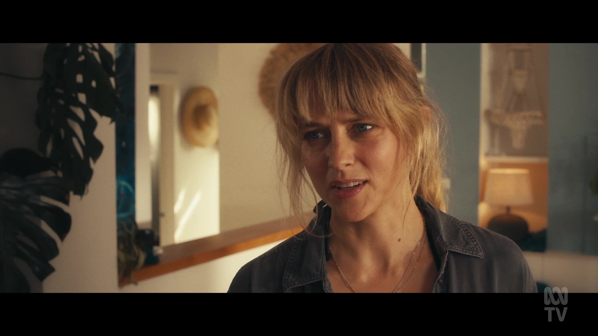adoringteresap_thefamilynextdoor_1x03_0350.jpg adoringteresap_thefamilynextdoor_1x03_0350.jpg
