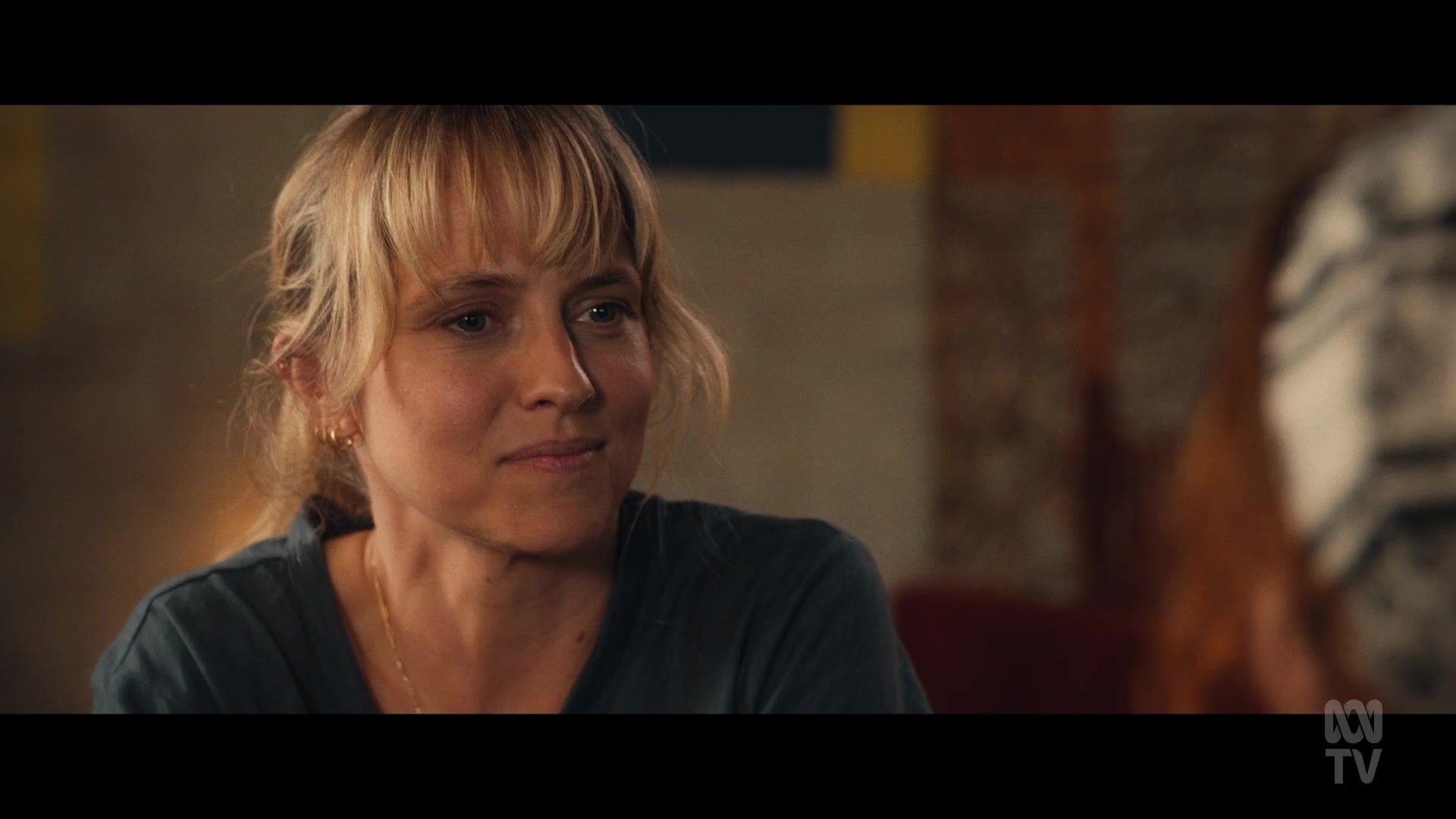 adoringteresap_thefamilynextdoor_1x03_0453.jpg adoringteresap_thefamilynextdoor_1x03_0453.jpg