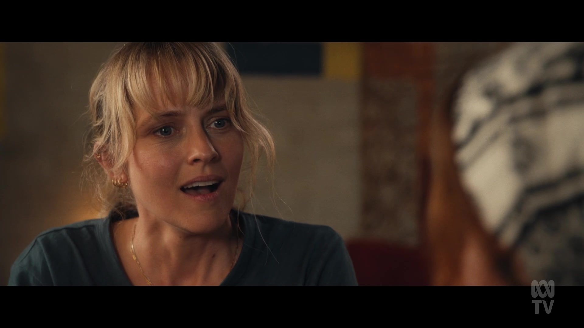 adoringteresap_thefamilynextdoor_1x03_0473.jpg adoringteresap_thefamilynextdoor_1x03_0473.jpg
