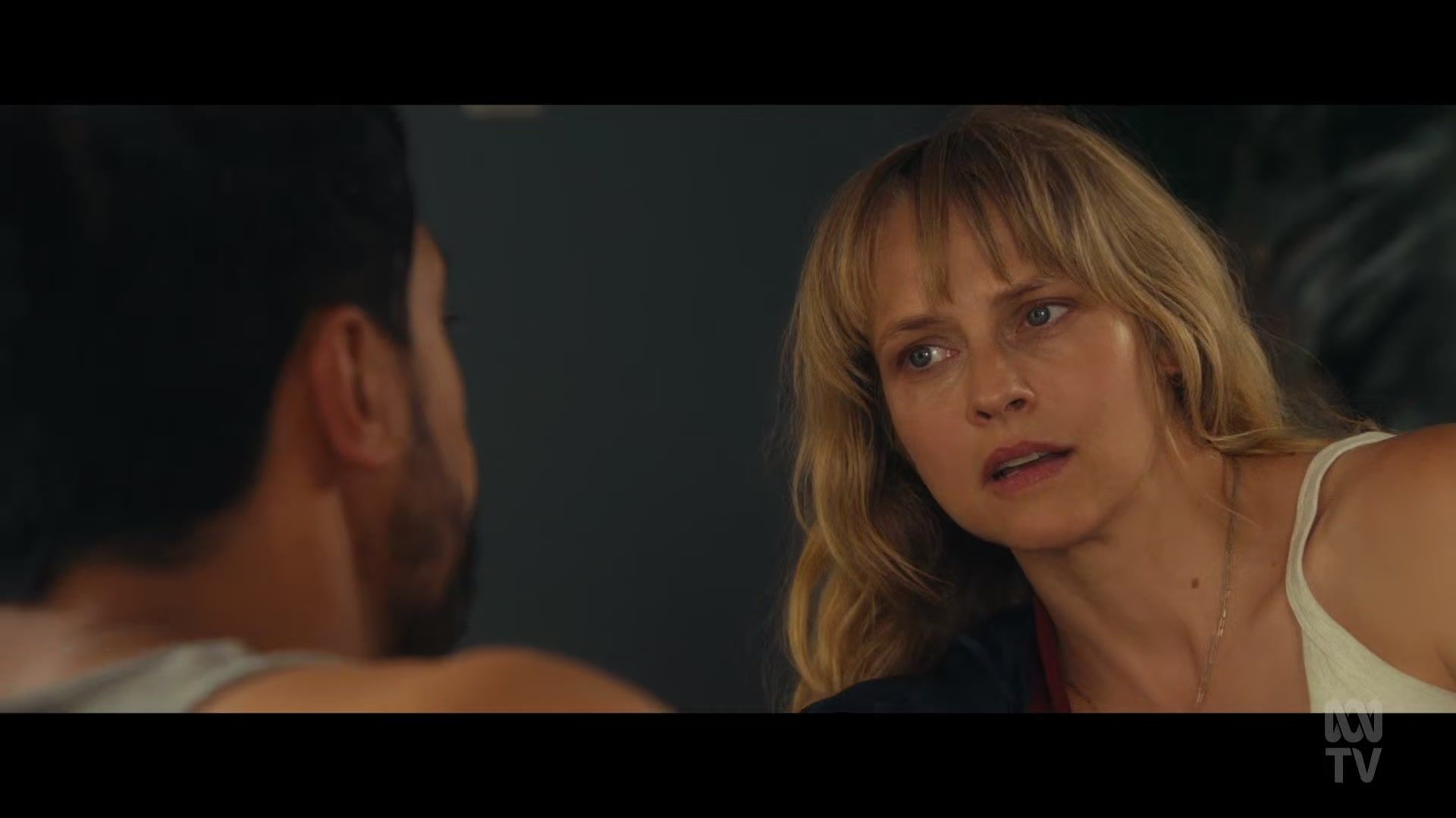 adoringteresap_thefamilynextdoor_1x04_0059.jpg adoringteresap_thefamilynextdoor_1x04_0059.jpg