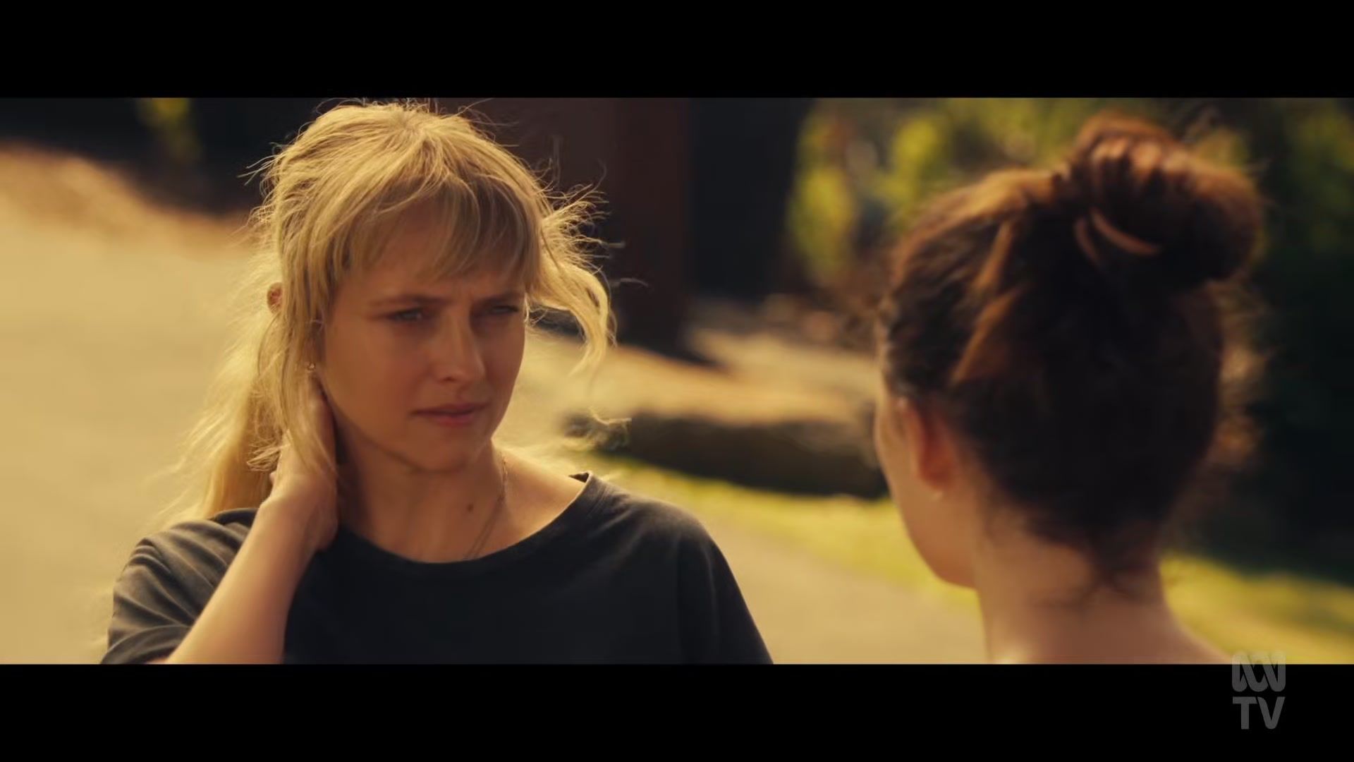 adoringteresap_thefamilynextdoor_1x04_0193.jpg adoringteresap_thefamilynextdoor_1x04_0193.jpg