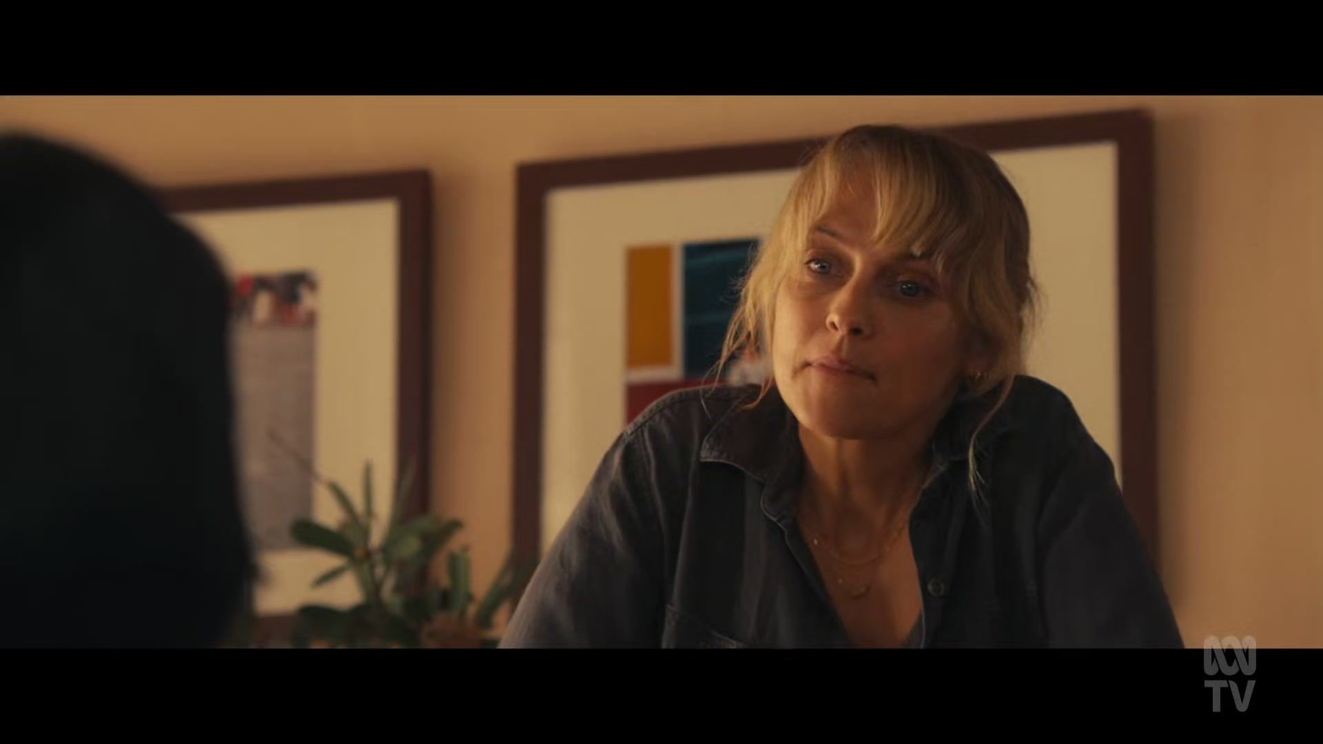 adoringteresap_thefamilynextdoor_1x04_0562.jpg adoringteresap_thefamilynextdoor_1x04_0562.jpg