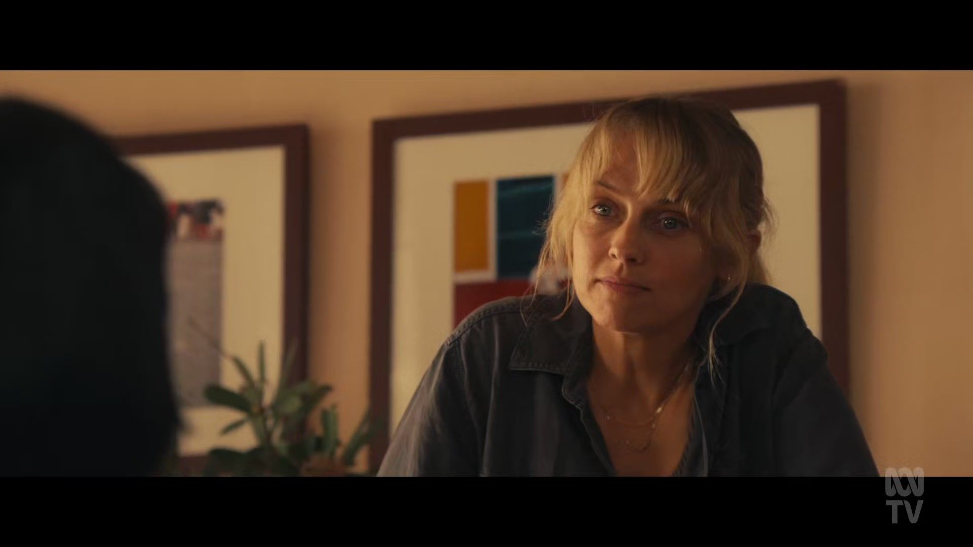 adoringteresap_thefamilynextdoor_1x04_0563.jpg adoringteresap_thefamilynextdoor_1x04_0563.jpg