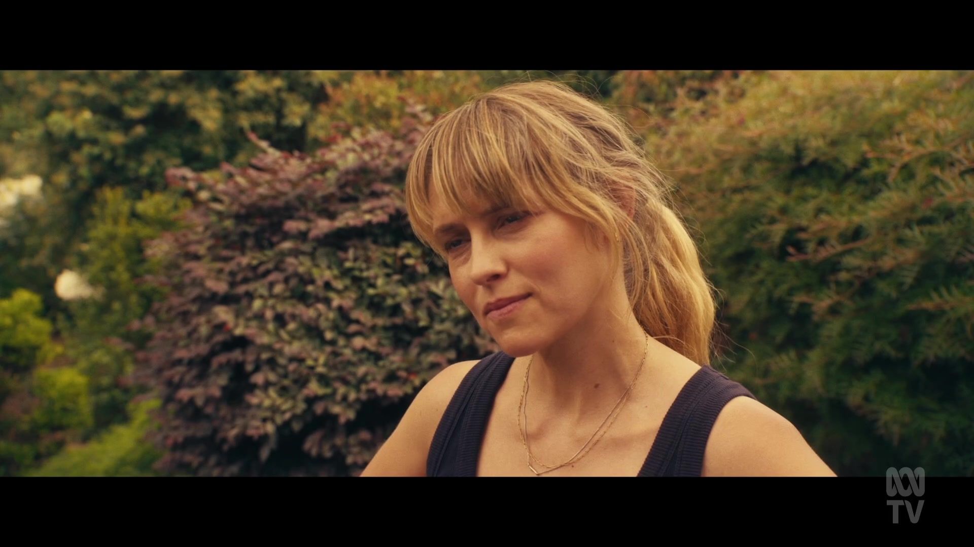 adoringteresap_thefamilynextdoor_1x05_0058.jpg adoringteresap_thefamilynextdoor_1x05_0058.jpg