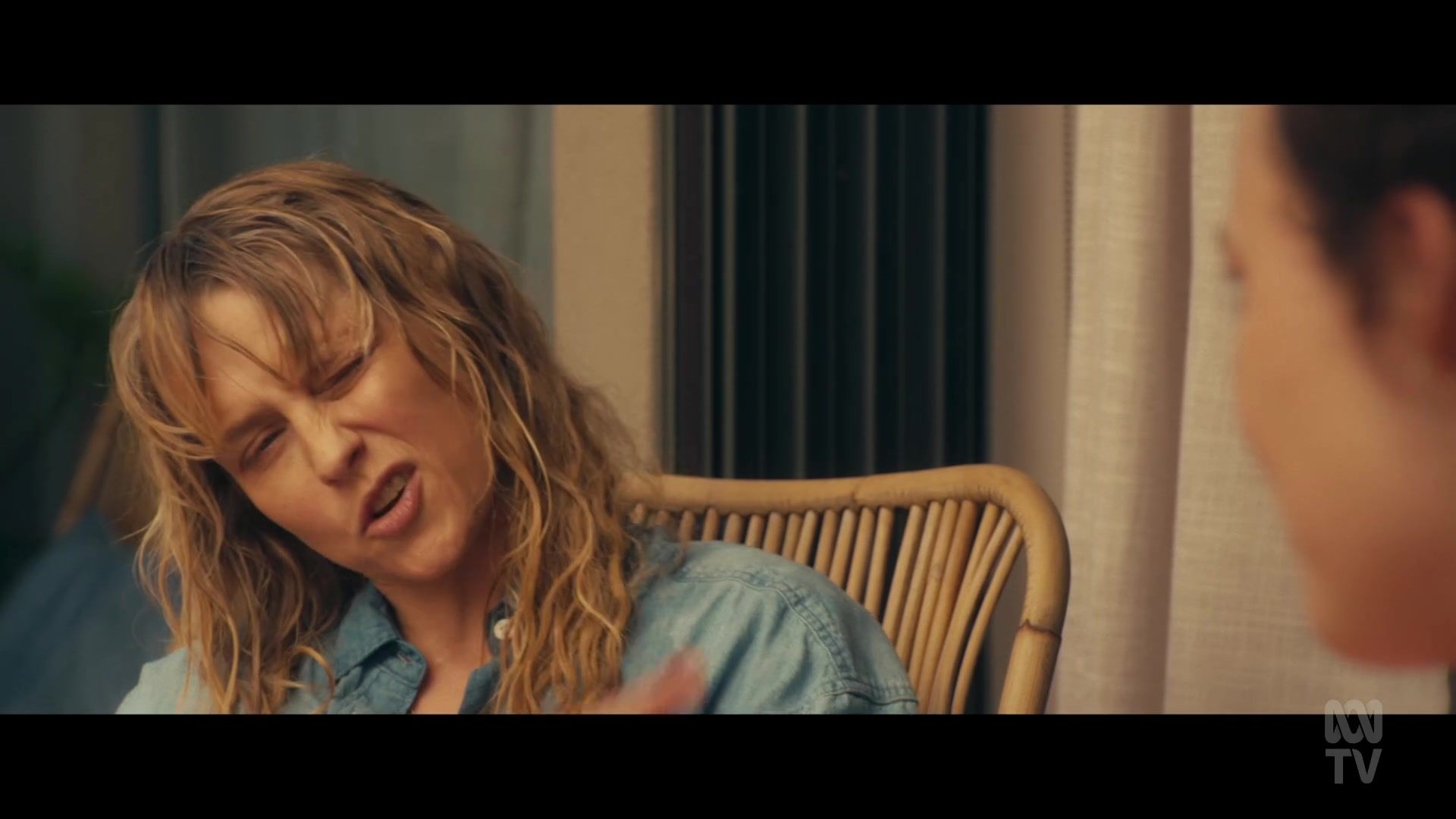 adoringteresap_thefamilynextdoor_1x05_0365.jpg adoringteresap_thefamilynextdoor_1x05_0365.jpg