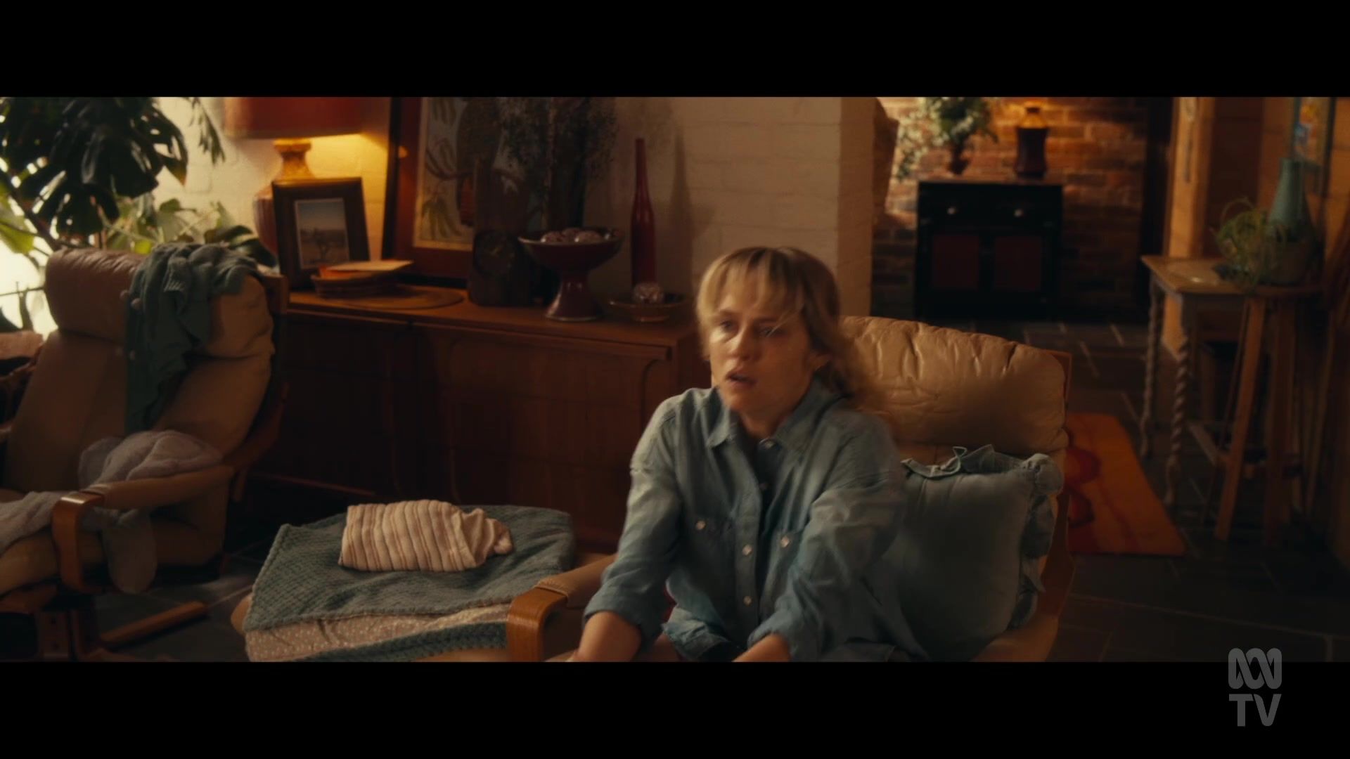 adoringteresap_thefamilynextdoor_1x05_0492.jpg adoringteresap_thefamilynextdoor_1x05_0492.jpg