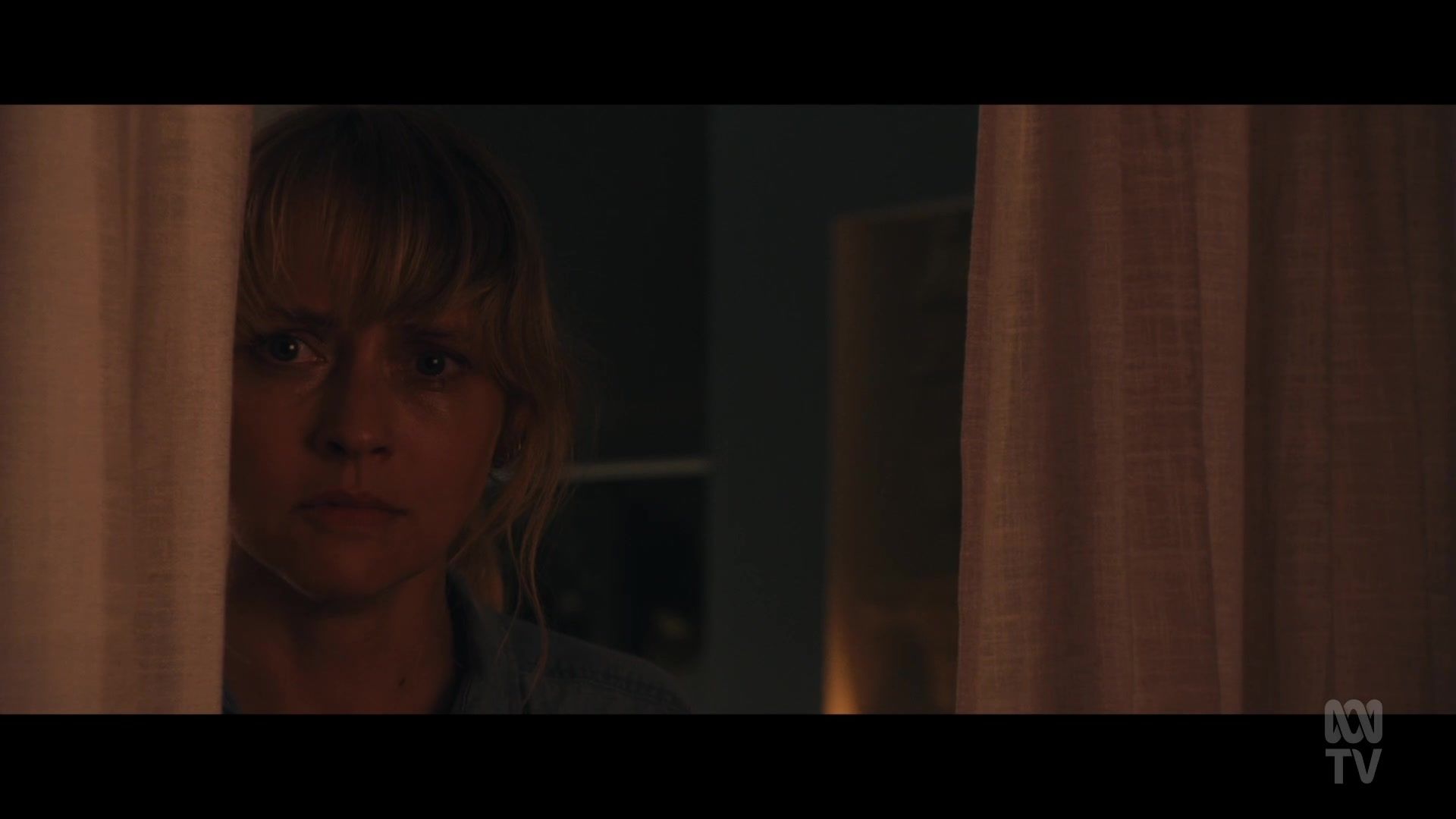 adoringteresap_thefamilynextdoor_1x05_0564.jpg adoringteresap_thefamilynextdoor_1x05_0564.jpg
