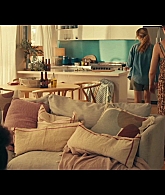 adoringteresap_thefamilynextdoor_1x05_0100.jpg