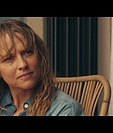 adoringteresap_thefamilynextdoor_1x05_0349.jpg