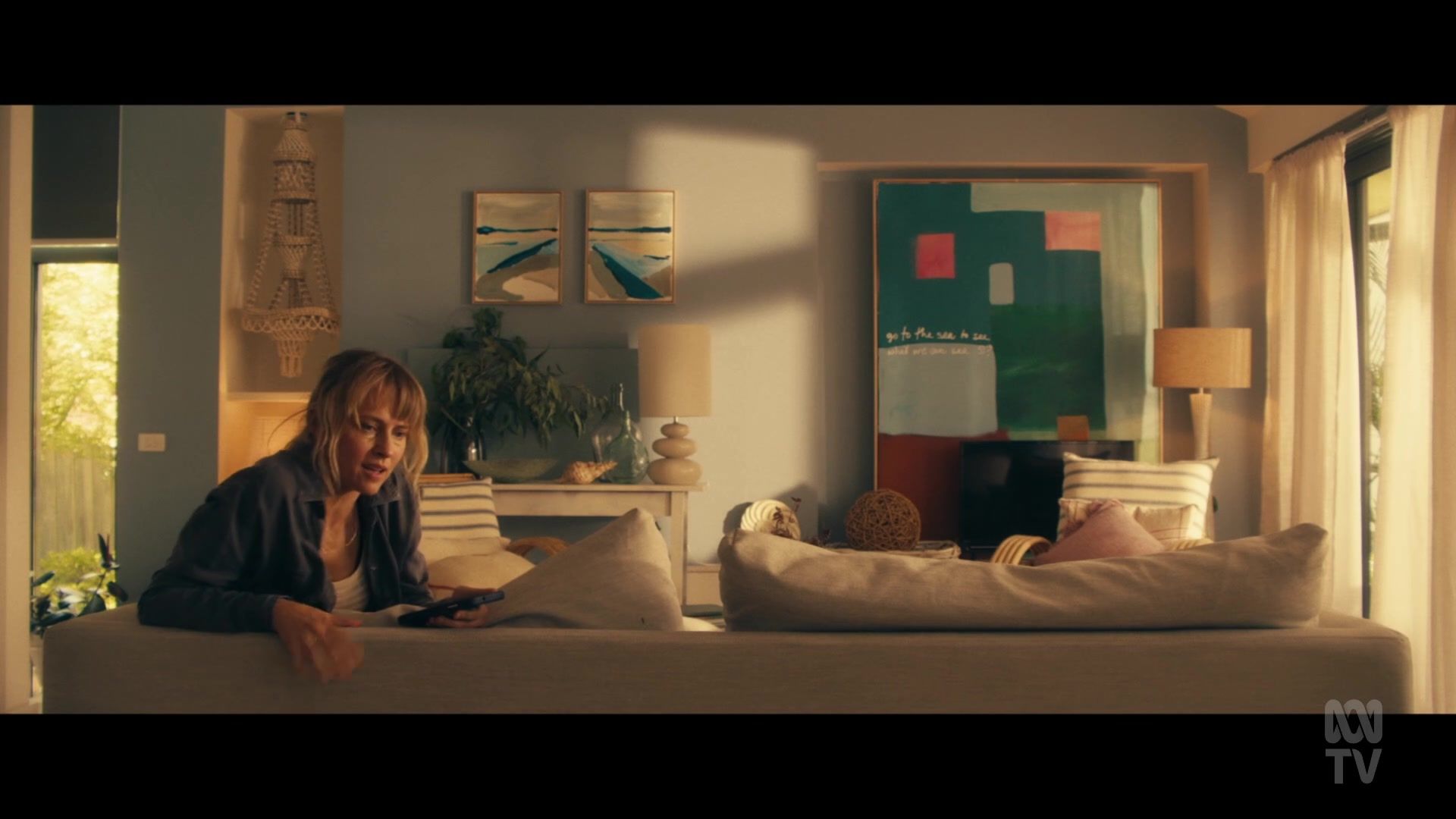 adoringteresap_thefamilynextdoor_1x06_caps_0026.jpg adoringteresap_thefamilynextdoor_1x06_caps_0026.jpg