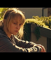 adoringteresap_thefamilynextdoor_1x06_caps_0019.jpg