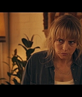 adoringteresap_thefamilynextdoor_1x06_caps_0464.jpg