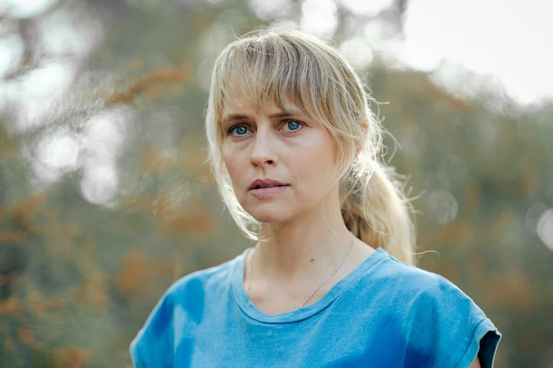 1x02
1x02