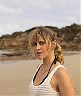 adoringteresap_thefamilynextdoor_stills_1x02_8.jpg