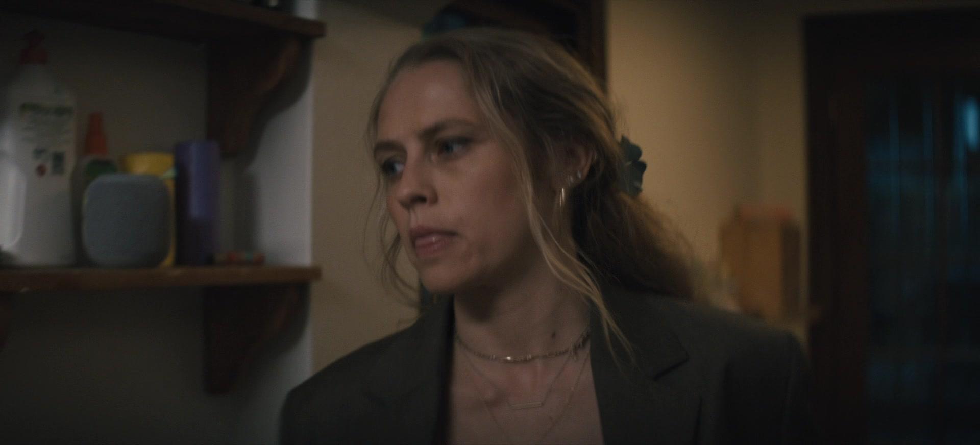 The_Last_Anniversary_S01E01_1080p_2232.jpg The_Last_Anniversary_S01E01_1080p_2232.jpg