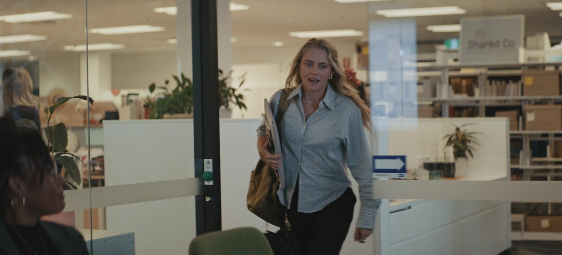 The_Last_Anniversary_S01E01_1080p_2698.jpg The_Last_Anniversary_S01E01_1080p_2698.jpg