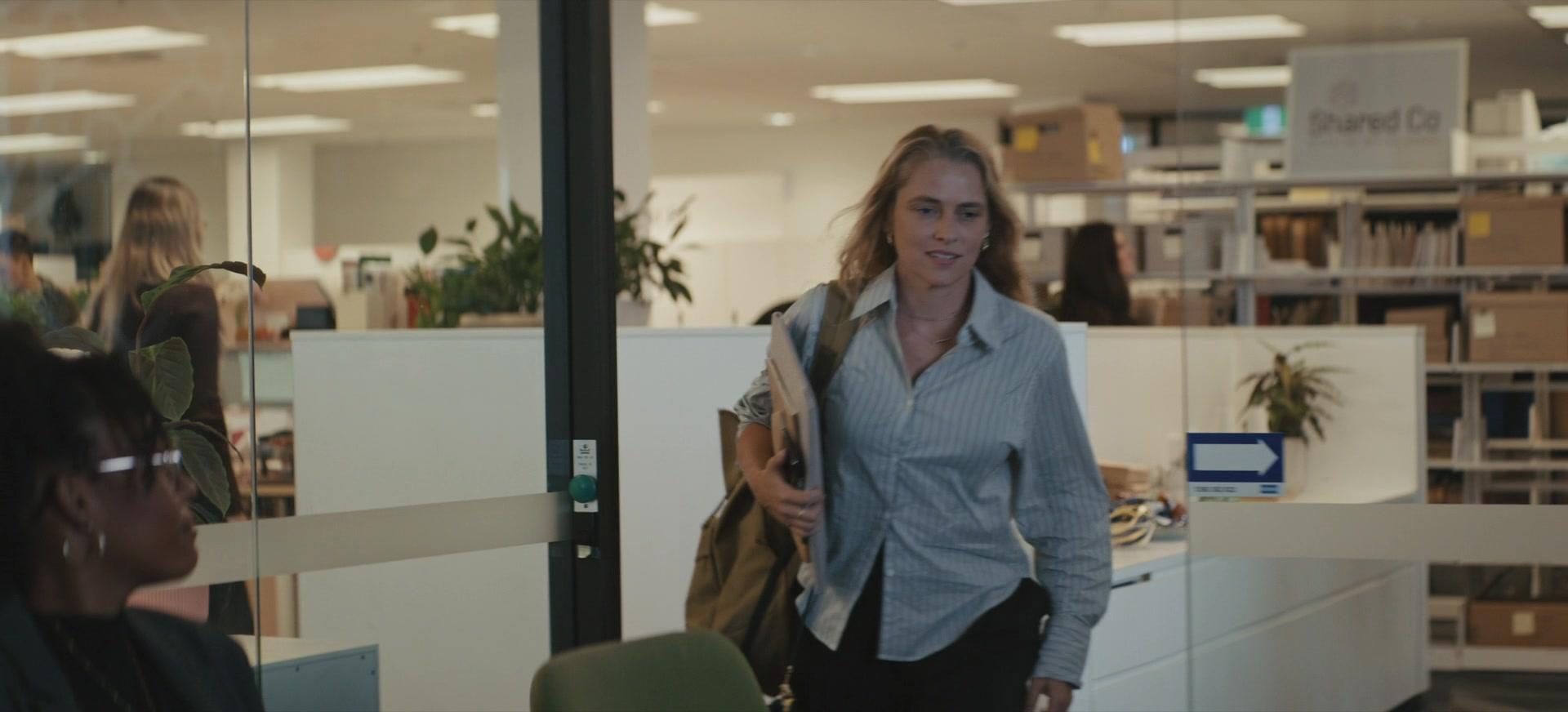 The_Last_Anniversary_S01E01_1080p_2699.jpg The_Last_Anniversary_S01E01_1080p_2699.jpg