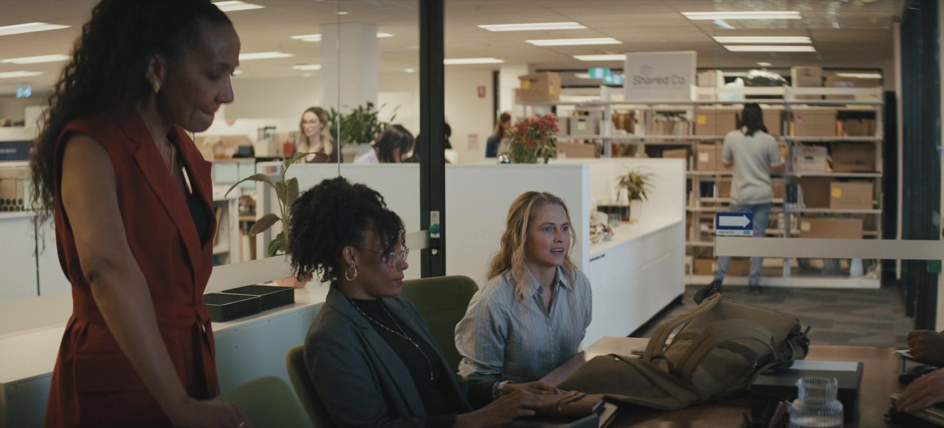 The_Last_Anniversary_S01E01_1080p_2721.jpg The_Last_Anniversary_S01E01_1080p_2721.jpg