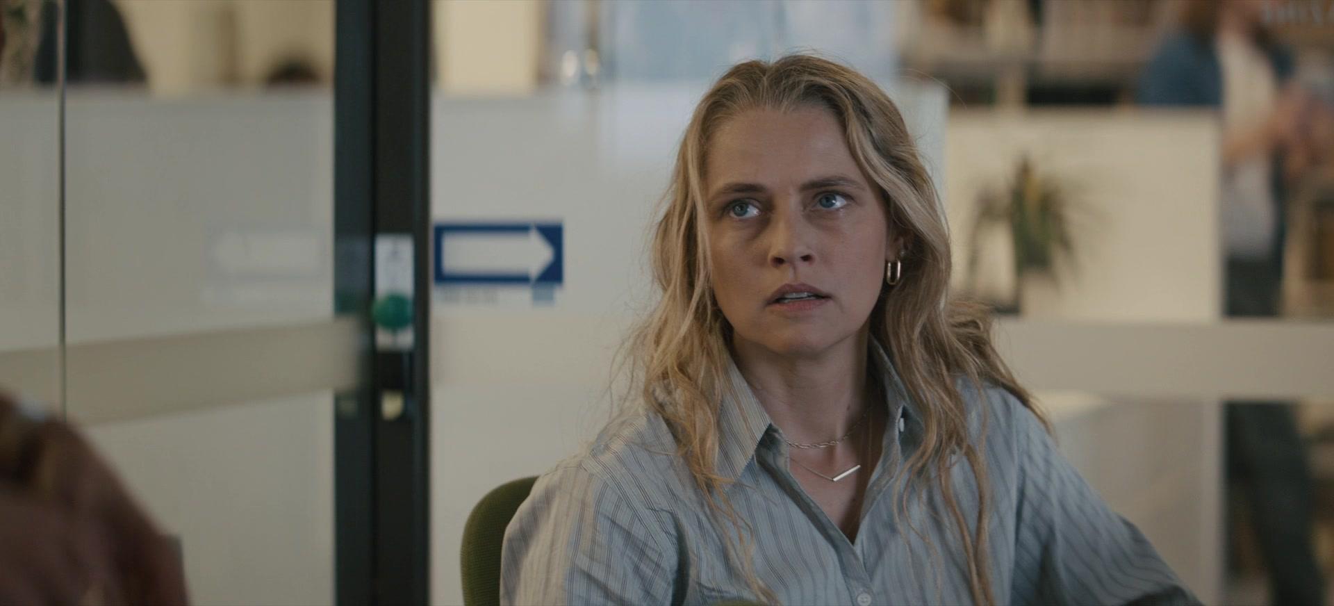 The_Last_Anniversary_S01E01_1080p_2797.jpg