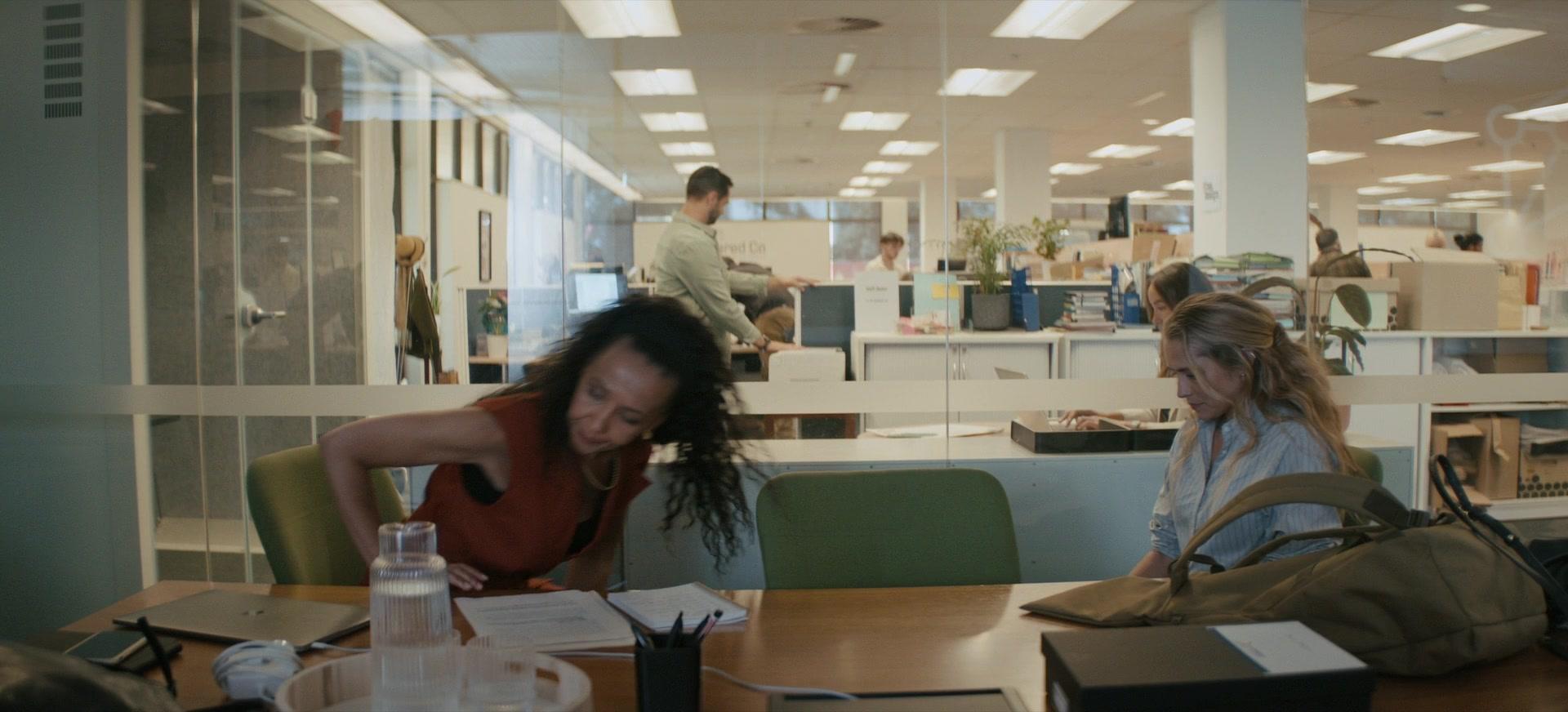 The_Last_Anniversary_S01E01_1080p_2848.jpg The_Last_Anniversary_S01E01_1080p_2848.jpg