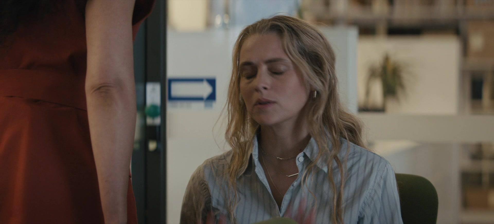The_Last_Anniversary_S01E01_1080p_2929.jpg