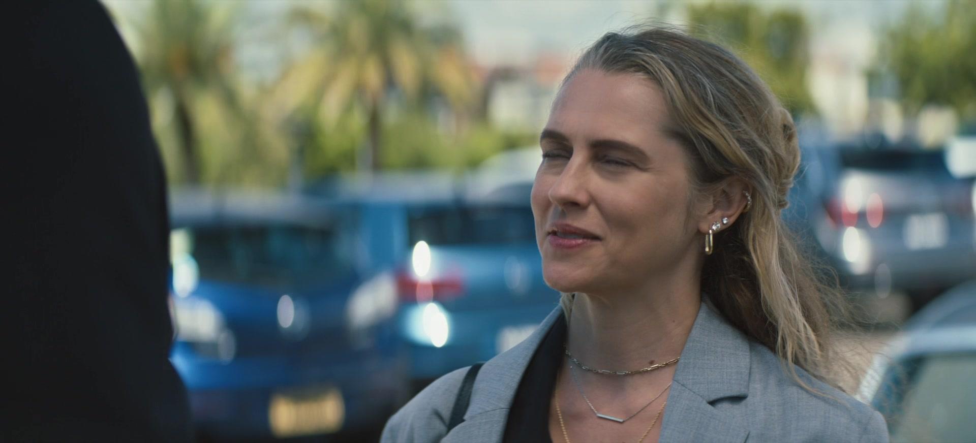 The_Last_Anniversary_S01E01_1080p_5601.jpg The_Last_Anniversary_S01E01_1080p_5601.jpg