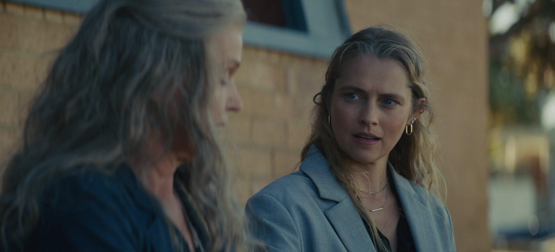 The_Last_Anniversary_S01E01_1080p_5750.jpg
