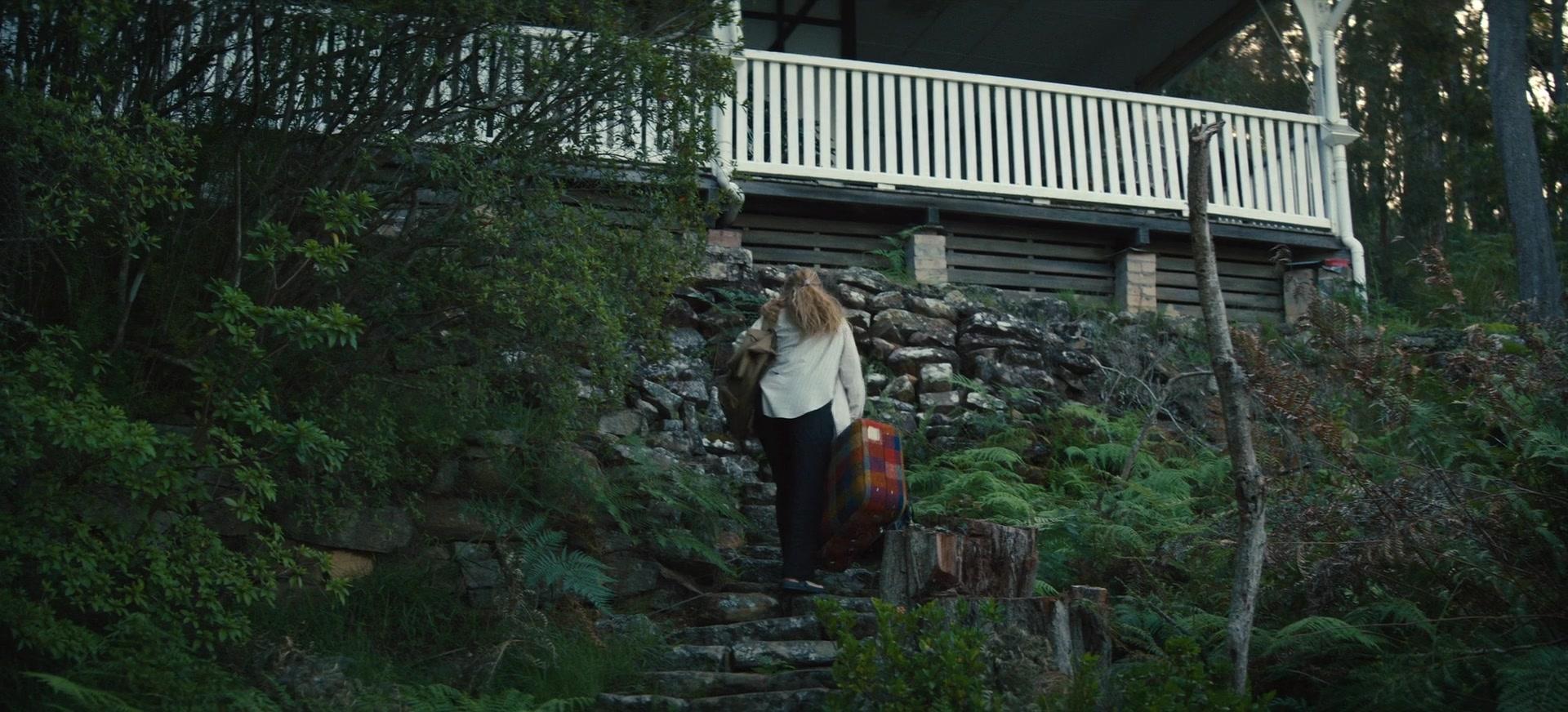 The_Last_Anniversary_S01E01_1080p_6830.jpg The_Last_Anniversary_S01E01_1080p_6830.jpg
