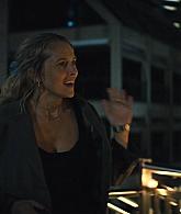 The_Last_Anniversary_S01E01_1080p_1119.jpg