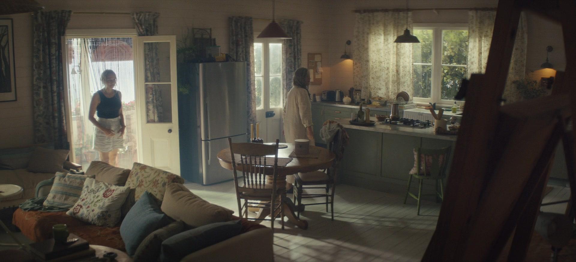The_Last_Anniversary_2025_S01E02_1080p_ATP_000663.jpg The_Last_Anniversary_2025_S01E02_1080p_ATP_000663.jpg