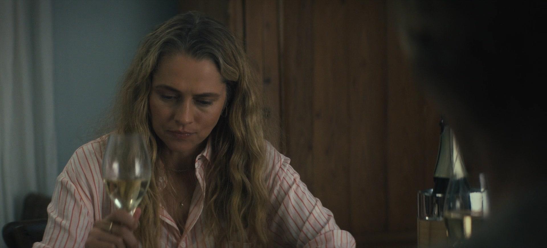 The_Last_Anniversary_2025_S01E03_ATP_005619.jpg The_Last_Anniversary_2025_S01E03_ATP_005619.jpg