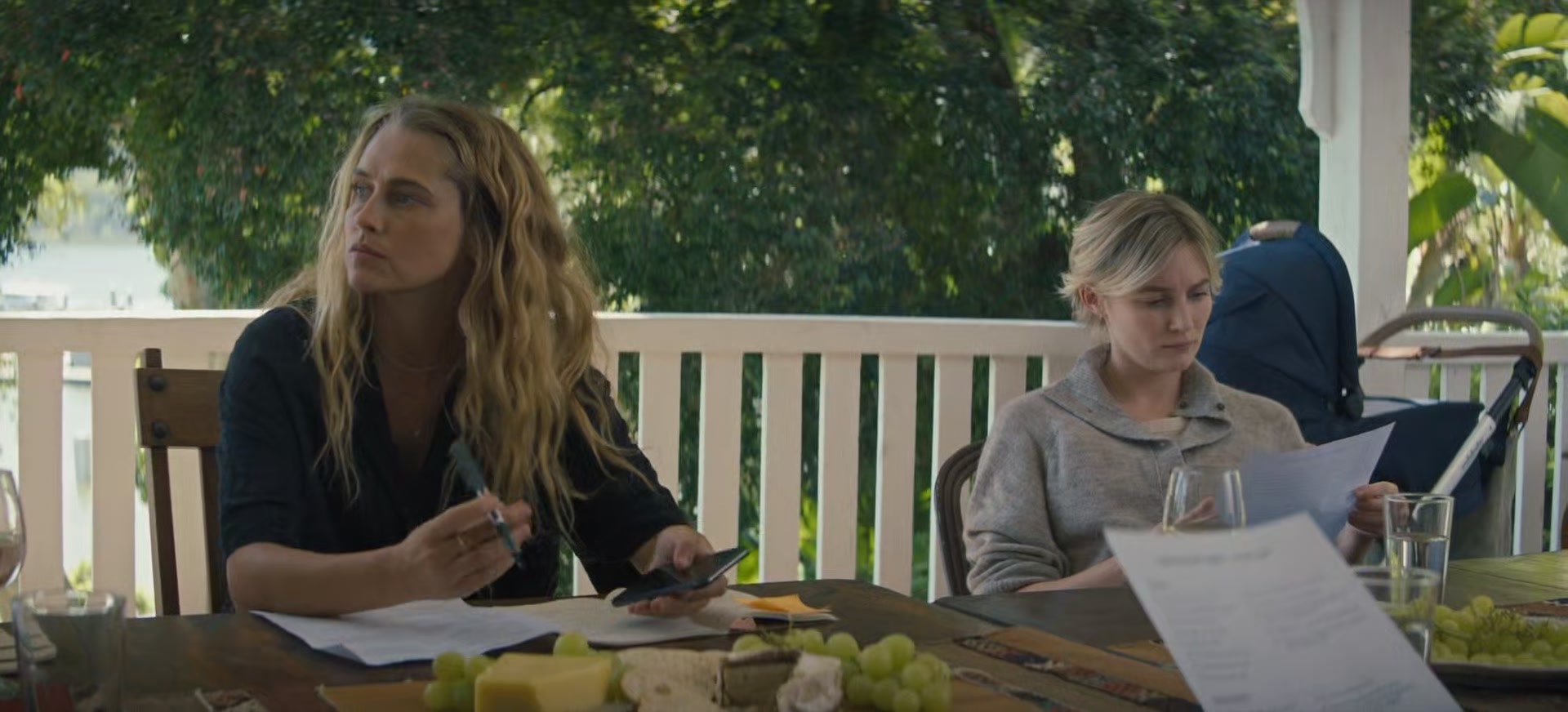 adoringteresap_thelastanniversary_1x04_caps_0076.jpg