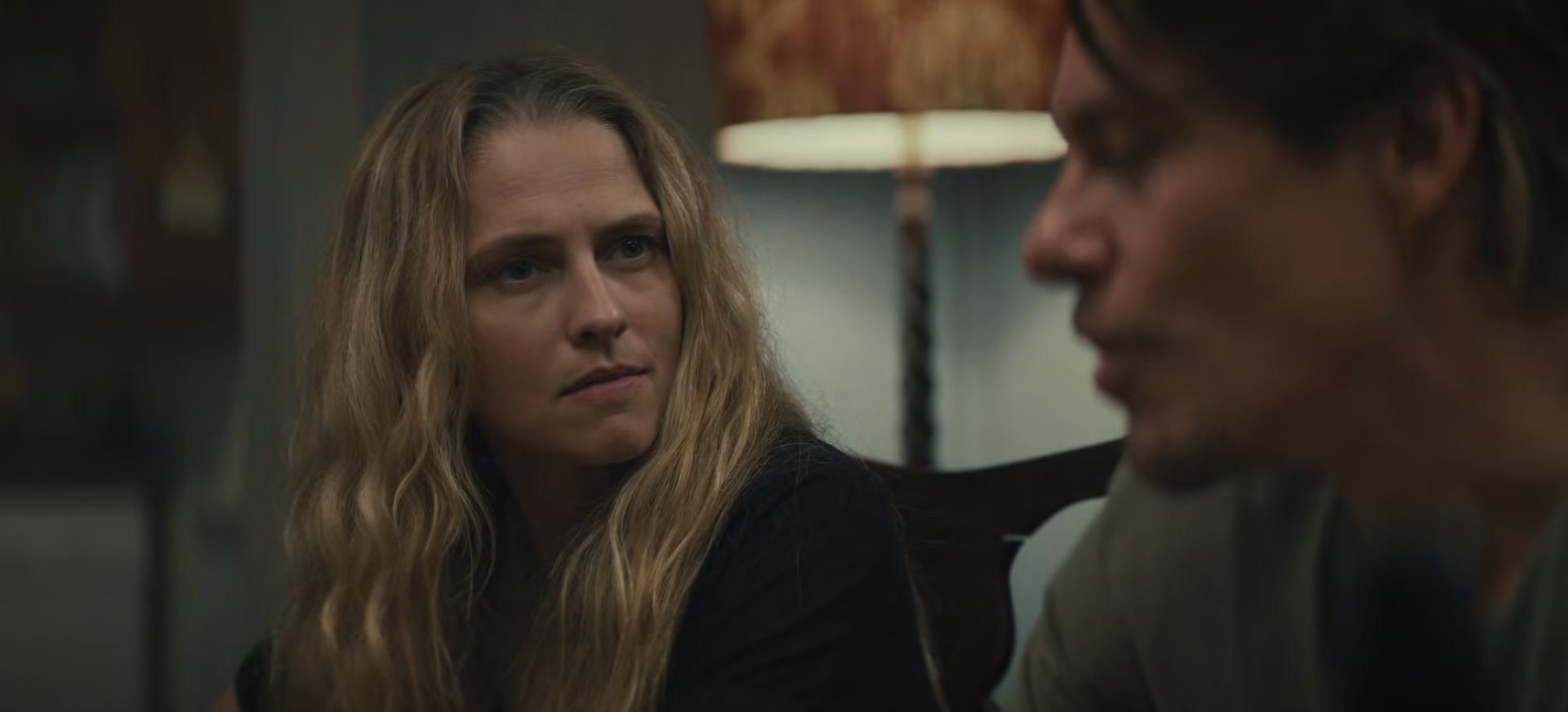 adoringteresap_thelastanniversary_1x04_caps_0914.jpg