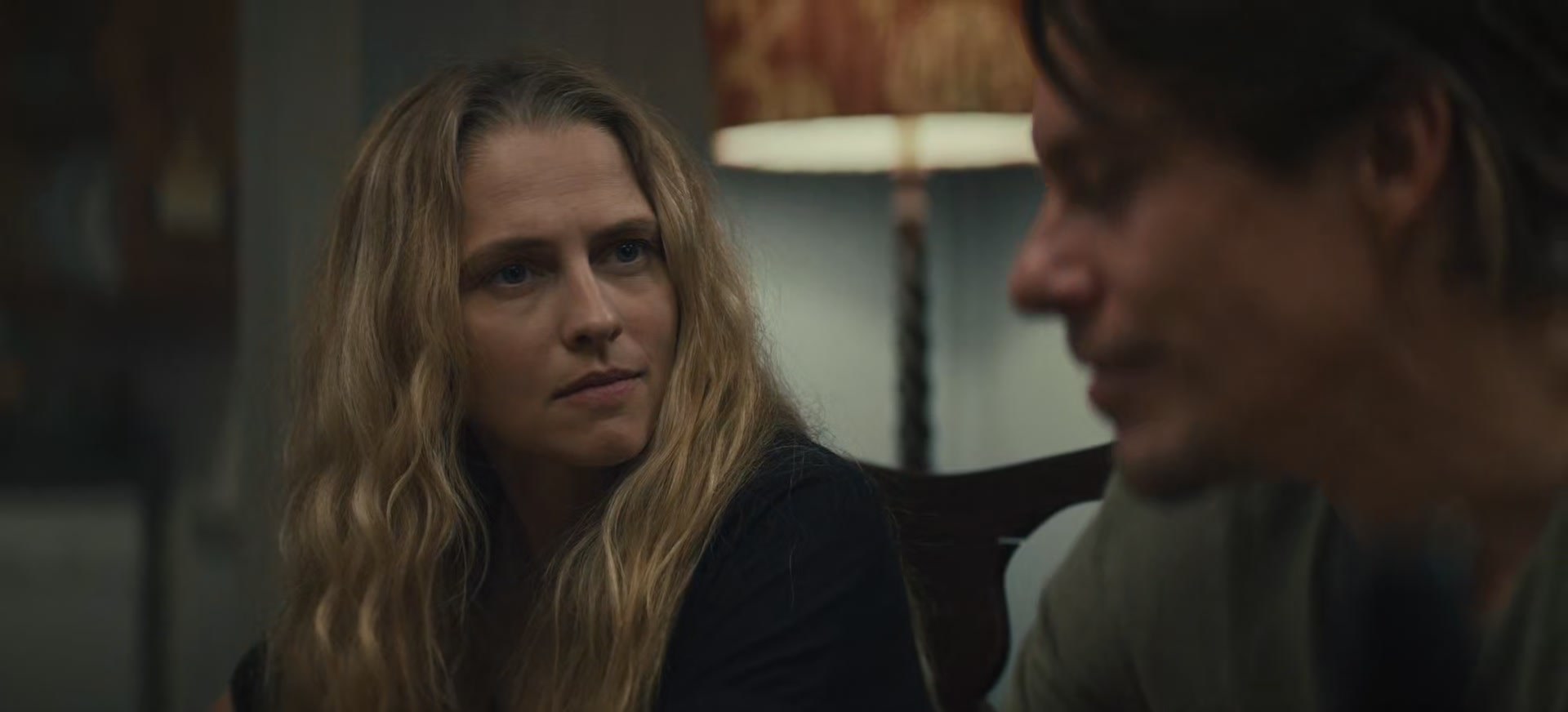 adoringteresap_thelastanniversary_1x04_caps_0915.jpg