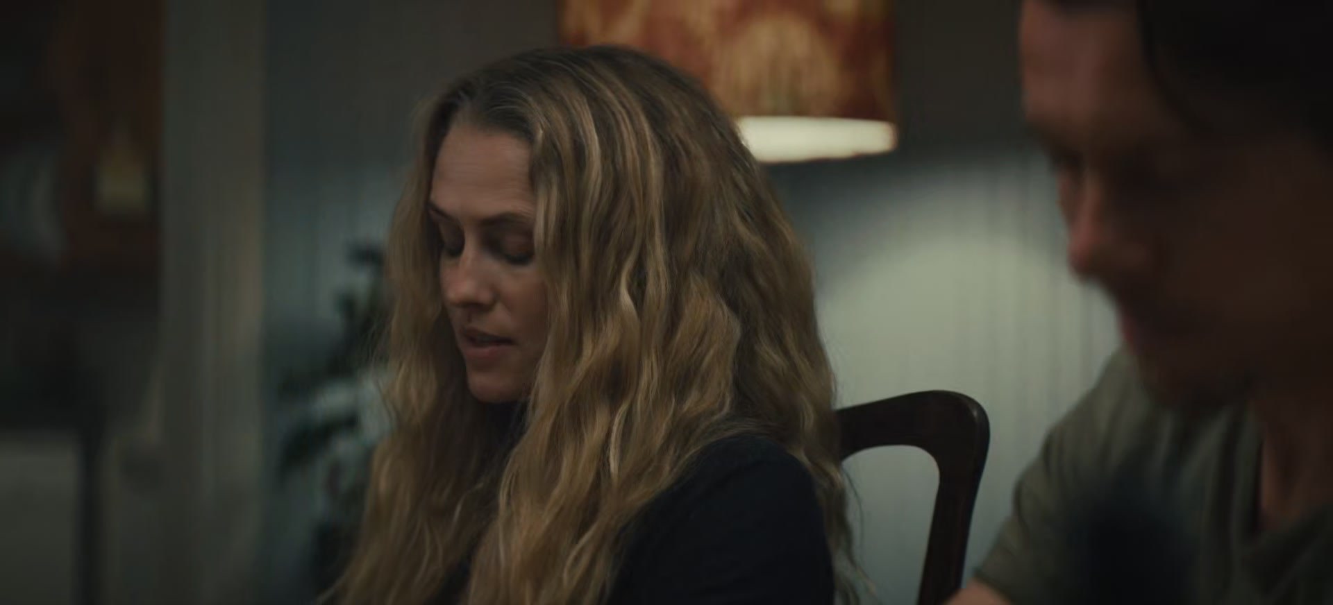 adoringteresap_thelastanniversary_1x04_caps_0931.jpg